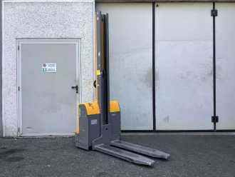 Použité vysokozdvižné vozíky JUNGHEINRICH EMC 110 ELEKTRO HOCHHUBWAGENDEICHSEL (13065884)