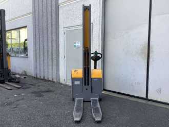 Použité vysokozdvižné vozíky JUNGHEINRICH EMC 110 ELEKTRO HOCHHUBWAGENDEICHSEL (13065884)
