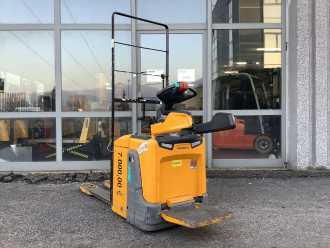 Použité vysokozdvižné vozíky JUNGHEINRICH ERE 120 ELEKTRO NIEDERHUBWAGENFAHRERSTAND (13029289) backdrop