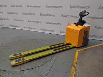 Použité vysokozdvižné vozíky JUNGHEINRICH ERE 120 KP 240-54 ELEKTRO NIEDERHUBWAGENFAHRERSTAND (13058838) backdrop