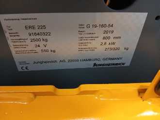 Použité vysokozdvižné vozíky JUNGHEINRICH ERE 225 FP G 19 160 54 ELEKTRO NIEDERHUBWAGENFAHRERSTAND (13048222)