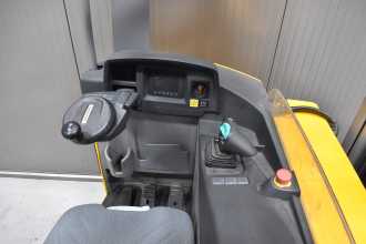 Použité vysokozdvižné vozíky JUNGHEINRICH ETM 214 /57692/ ELEKTRO SCHUBMASTSTAPLER (13041125)