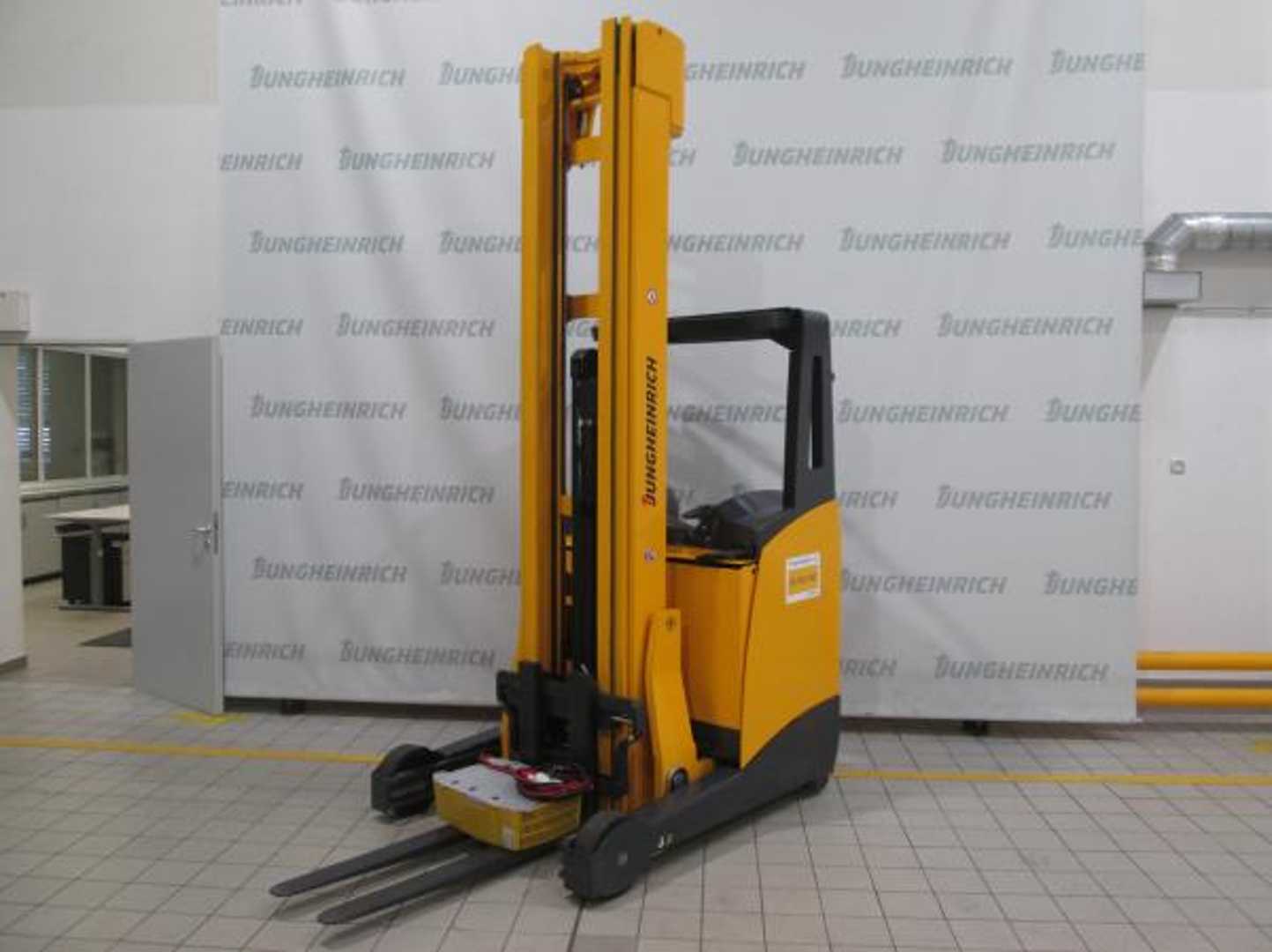 Použité vysokozdvižné vozíky JUNGHEINRICH ETV 114 MP GE 115-800 DZ ELEKTRO SCHUBMASTSTAPLER (13022936)