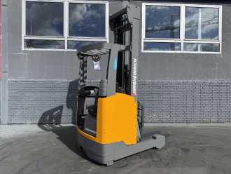 Použité vysokozdvižné vozíky JUNGHEINRICH ETV 214 Baujahr 2020 / Stunden 3356 HH 7700 ELEKTRO SCHUBMASTSTAPLER (13068482)