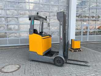Použité vysokozdvižné vozíky JUNGHEINRICH ETV C16 / Triplex 5.72m / SS / nur 3.112h / 2016 DIESEL SCHUBMASTSTAPLER (13054136)