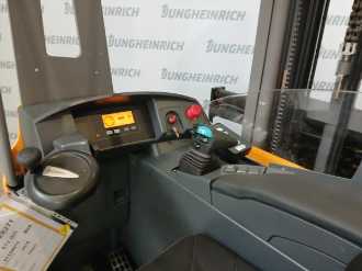 Použité vysokozdvižné vozíky JUNGHEINRICH ETV Q25 GE 130 DZ 740 ELEKTRO SCHUBMASTSTAPLER (13062418)