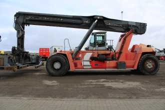 Použité vysokozdvižné vozíky KALMAR DRF450-75S6XS DIESEL REACHSTACKER (12993124) backdrop