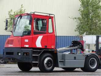 Použité vysokozdvižné vozíky KALMAR TTX182A - Strassenzulassung DIESEL SCHLEPPER (12979085)