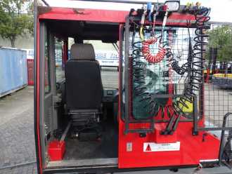 Použité vysokozdvižné vozíky KALMAR TTX182A - Strassenzulassung DIESEL SCHLEPPER (12979085)