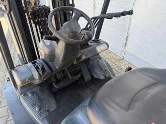 Použité vysokozdvižné vozíky KOMATSU FD30T 16R DIESEL VIERRADFRONTSTAPLER (13048153)