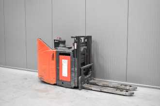 Použité vysokozdvižné vozíky LINDE D 12 SP /58872/ ELEKTRO HOCHHUBKOMMISSIONIERER (13074782) backdrop