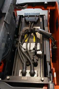 Použité vysokozdvižné vozíky LINDE D 14 AP 133 LI-ION ELEKTRO HOCHHUBWAGENDEICHSEL (13054238)