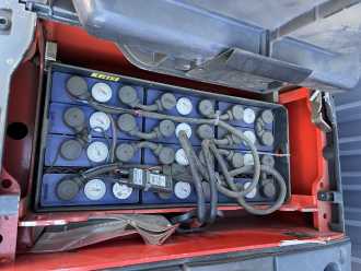 Použité vysokozdvižné vozíky LINDE D12AP ELEKTRO HOCHHUBWAGENFAHRERSTAND (13070463)