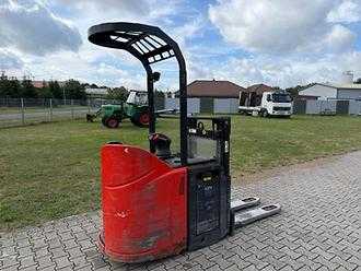 Použité vysokozdvižné vozíky LINDE D12HP Li-Ion ELEKTRO NIEDERHUBKOMMISSIONIERER (13066269)