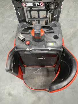Použité vysokozdvižné vozíky LINDE D12SPHP-133 ELEKTRO HOCHHUBWAGENDEICHSEL (13018846)