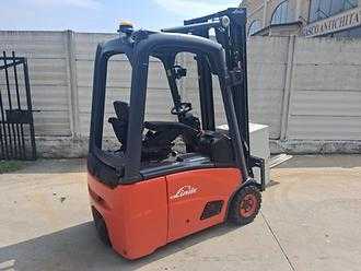Použité vysokozdvižné vozíky LINDE E 14 ELEKTRO DREIRADFRONTSTAPLER (13058774)