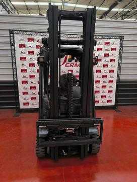 Použité vysokozdvižné vozíky LINDE E 16 C ELEKTRO DREIRADFRONTSTAPLER (13021369)