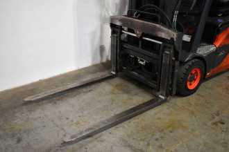 Použité vysokozdvižné vozíky LINDE E 16 C EVO 386-02 ELEKTRO DREIRADFRONTSTAPLER (13073519)
