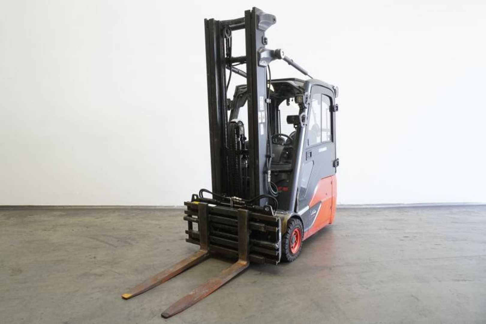 Použité vysokozdvižné vozíky LINDE E 16 EVO 386-02 ELEKTRO DREIRADFRONTSTAPLER (13068133)