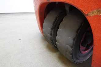 Použité vysokozdvižné vozíky LINDE E 16 EVO 386-02 ELEKTRO DREIRADFRONTSTAPLER (13070583)