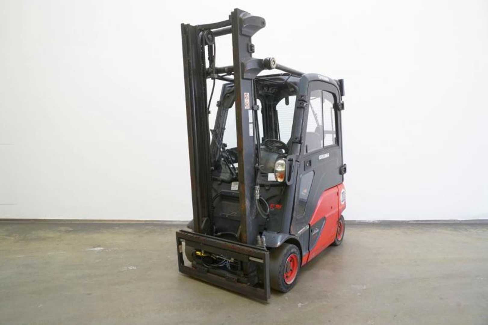Použité vysokozdvižné vozíky LINDE E 16 P EVO 386-02 ELEKTRO VIERRADFRONTSTAPLER (13034383)