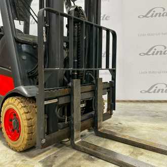 Použité vysokozdvižné vozíky LINDE E 16 P EVO ELEKTRO VIERRADFRONTSTAPLER (12961403)