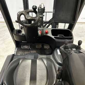 Použité vysokozdvižné vozíky LINDE E 16 P EVO ELEKTRO VIERRADFRONTSTAPLER (12961403)