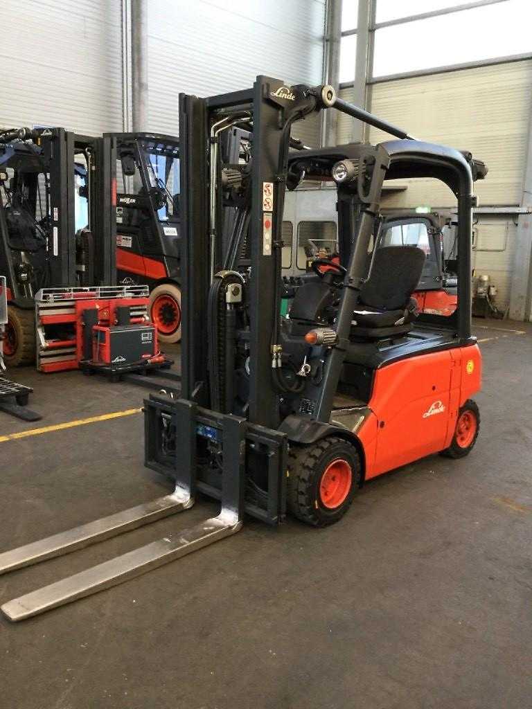 Použité vysokozdvižné vozíky LINDE E 20 PL : 2,0t ELEKTRO VIERRADFRONTSTAPLER (12888234)