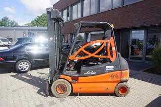 Použité vysokozdvižné vozíky LINDE E 25-03 - Triplex ELEKTRO VIERRADFRONTSTAPLER (13053896)