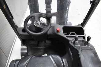 Použité vysokozdvižné vozíky LINDE E 25 L - 01 /58842/ ELEKTRO VIERRADFRONTSTAPLER (13066184)