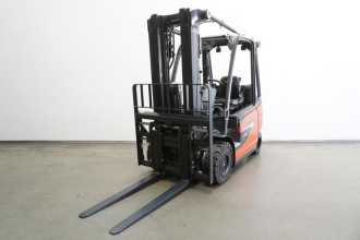 Použité vysokozdvižné vozíky LINDE E 30 1252 ELEKTRO VIERRADFRONTSTAPLER (13051498)