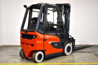 Použité vysokozdvižné vozíky LINDE E 30/600 H 1252 ELEKTRO VIERRADFRONTSTAPLER (12983579)