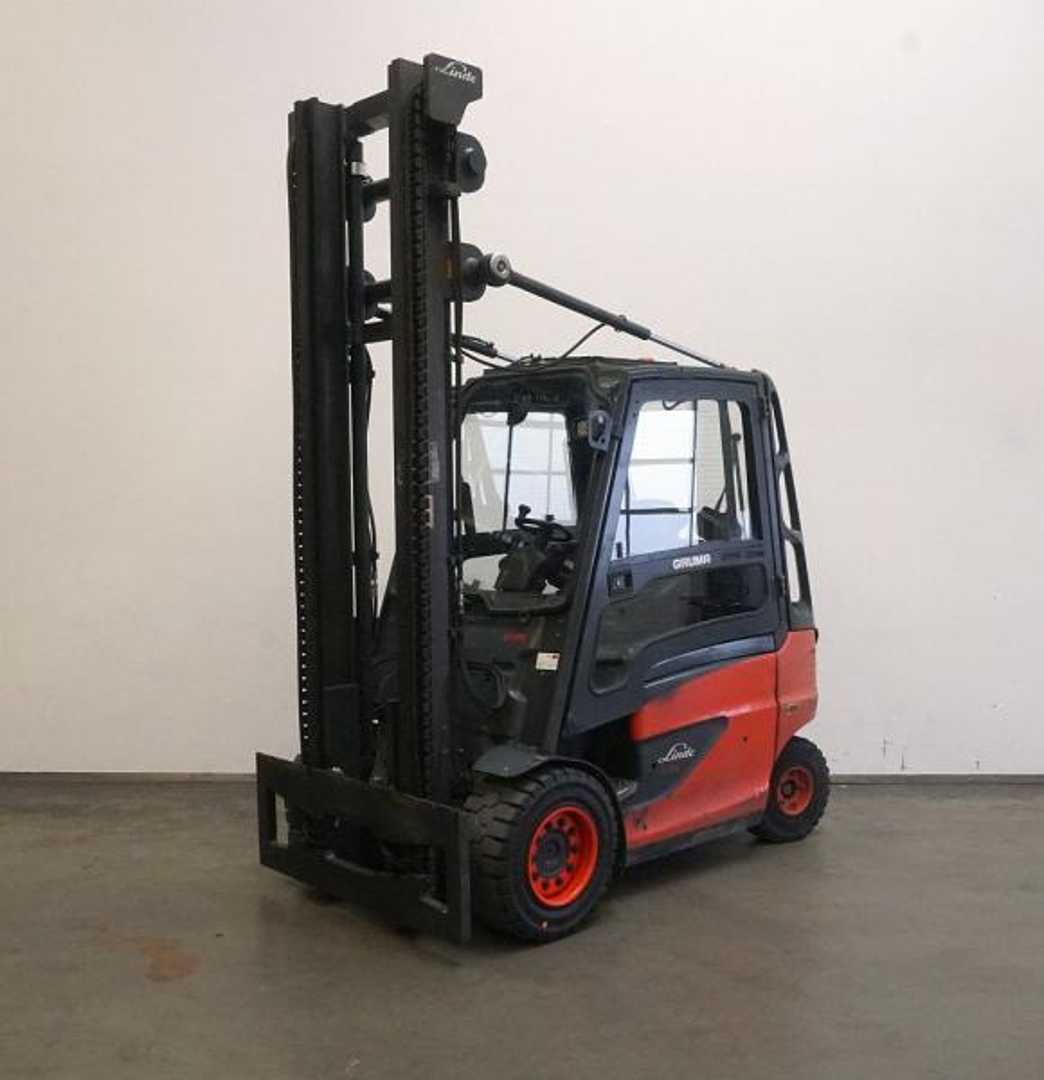 Použité vysokozdvižné vozíky LINDE E 35/600 H 388 ELEKTRO VIERRADFRONTSTAPLER (12778187)