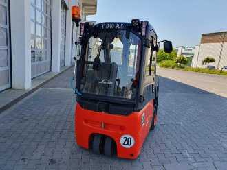 Použité vysokozdvižné vozíky LINDE E14 - 01 / Triplex: 4.10m! / SS / nur 1.003h! ELEKTRO VIERRADFRONTSTAPLER (13024692)