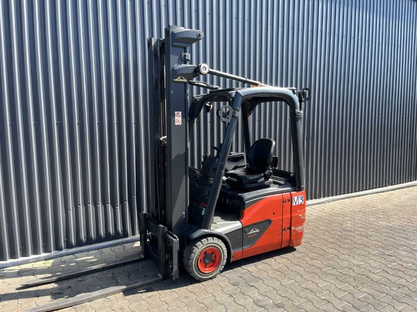 Použité vysokozdvižné vozíky LINDE E14-02 ELEKTRO DREIRADFRONTSTAPLER (13062473)