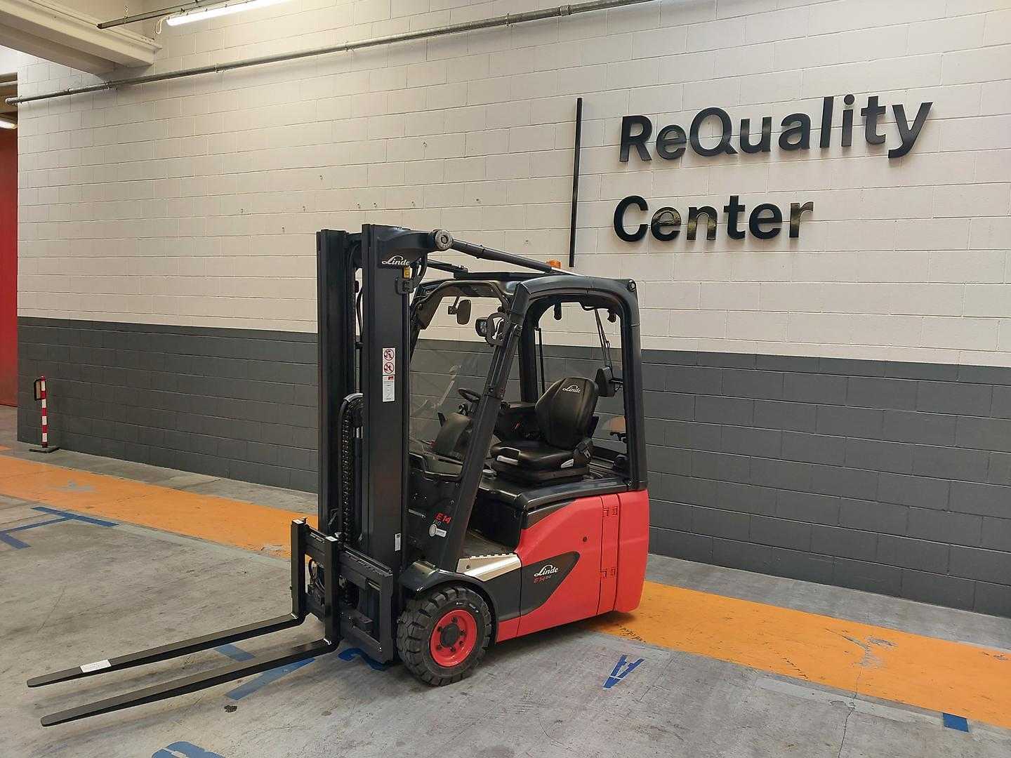 Použité vysokozdvižné vozíky LINDE E14 ELEKTRO DREIRADFRONTSTAPLER (13063687)