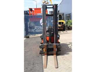 Použité vysokozdvižné vozíky LINDE E14 ELEKTRO VIERRADFRONTSTAPLER (13064293)
