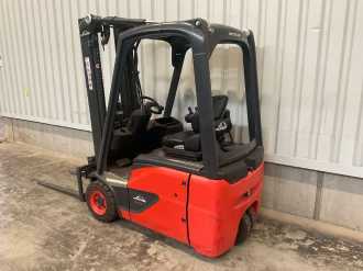 Použité vysokozdvižné vozíky LINDE E15-02 BR386 ELEKTRO DREIRADFRONTSTAPLER (13061259)