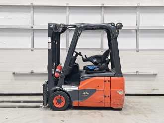Použité vysokozdvižné vozíky LINDE E16C-02 ELEKTRO DREIRADFRONTSTAPLER (13071529)