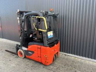 Použité vysokozdvižné vozíky LINDE E16C-02 ELEKTRO DREIRADFRONTSTAPLER (13074890)