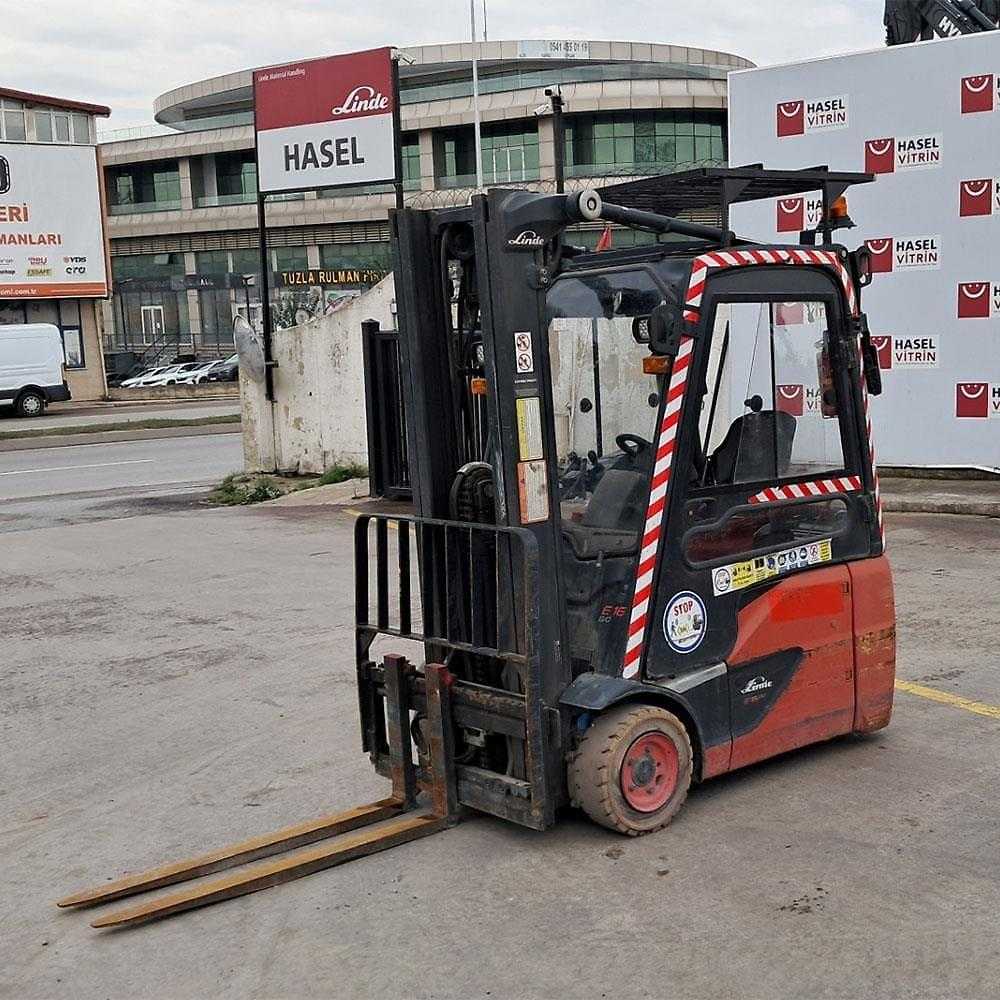 Použité vysokozdvižné vozíky LINDE E16C-386-02 ELEKTRO DREIRADFRONTSTAPLER (13006531)