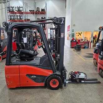 Použité vysokozdvižné vozíky LINDE E16C ELEKTRO DREIRADFRONTSTAPLER (13074583)