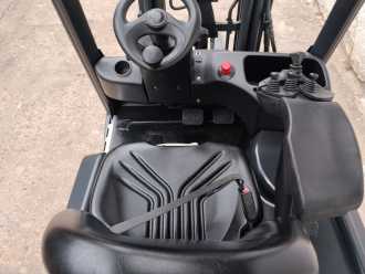 Použité vysokozdvižné vozíky LINDE E16L-01 ELEKTRO DREIRADFRONTSTAPLER (13071342)