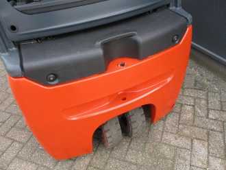 Použité vysokozdvižné vozíky LINDE E16L-02 ELEKTRO VIERRADFRONTSTAPLER (13042281)