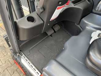 Použité vysokozdvižné vozíky LINDE E16P-02 ELEKTRO VIERRADFRONTSTAPLER (13070231)