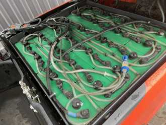 Použité vysokozdvižné vozíky LINDE E20L-02 ELEKTRO DREIRADFRONTSTAPLER (13074868)