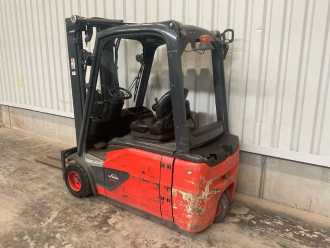 Použité vysokozdvižné vozíky LINDE E20L BR386 ELEKTRO DREIRADFRONTSTAPLER (13068325)