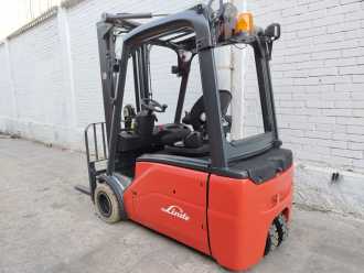 Použité vysokozdvižné vozíky LINDE E20L ELEKTRO DREIRADFRONTSTAPLER (13073888)