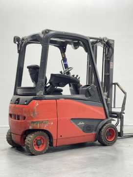 Použité vysokozdvižné vozíky LINDE E20PH-02-386 ELEKTRO VIERRADFRONTSTAPLER (13076287)