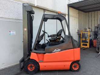 Použité vysokozdvižné vozíky LINDE E25/600-02 ELEKTRO VIERRADFRONTSTAPLER (13054738)
